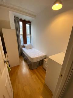 1 bedroom in a house share to rent, Eccleston Road, London W13