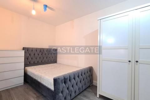 1 bedroom flat to rent, Westgate Apartments, Huddersfield, HD1 1AB