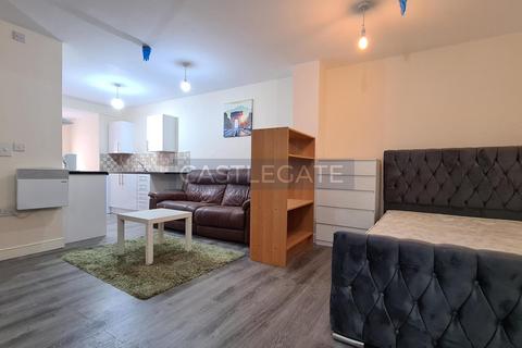 1 bedroom flat to rent, Westgate Apartments, Huddersfield, HD1 1AB