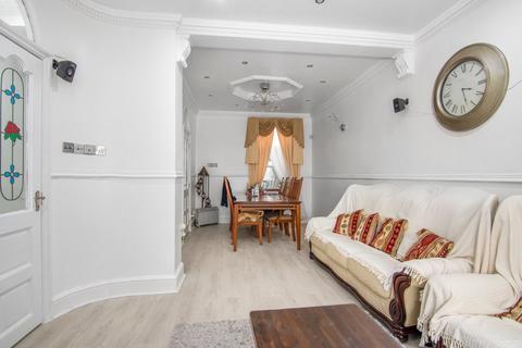 5 bedroom terraced house for sale, Kirton Road, Upton Park, London, E13
