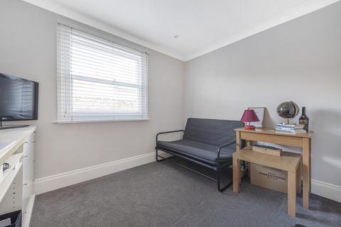 3 bedroom flat for sale, Finborough Road, Chelsea