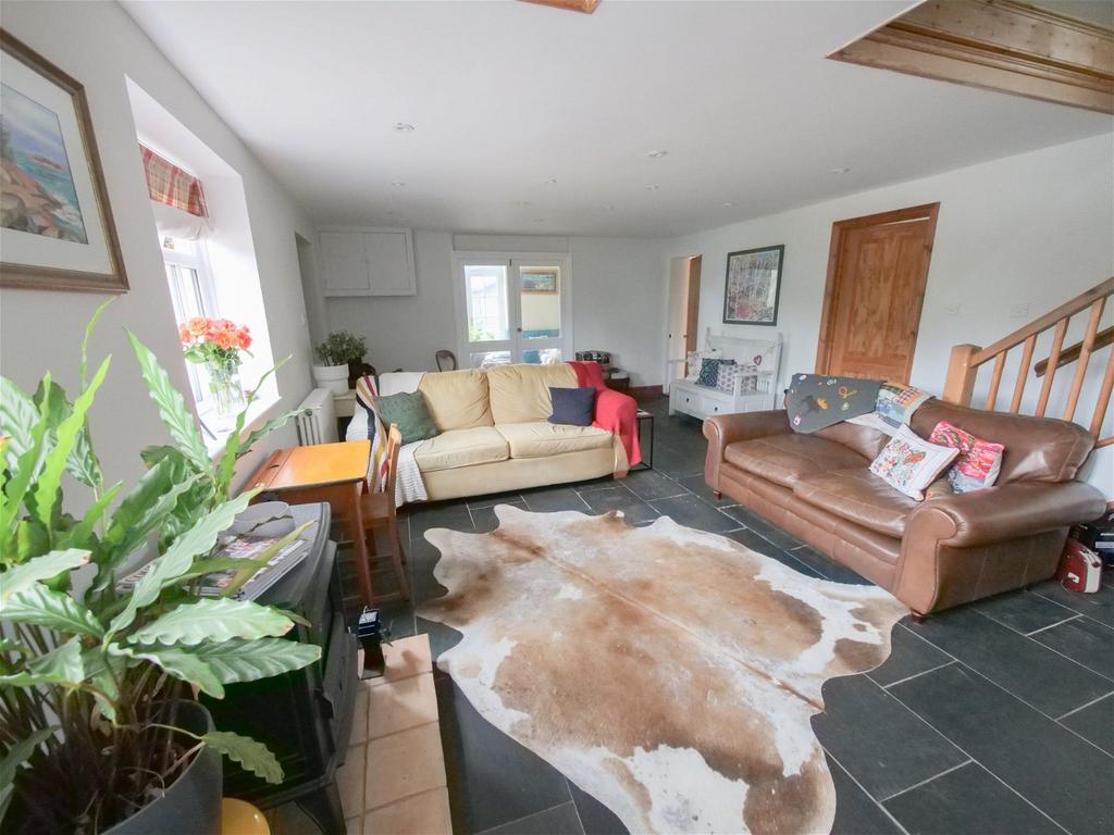 Henniker House, AshfieldcumThorpe... 3 bed detached house for sale