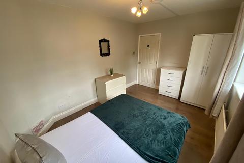 1 bedroom in a house share to rent, Church Lane, Harrow HA3