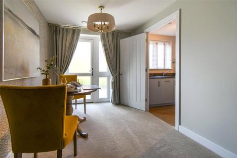 2 bedroom apartment for sale, Roslin Place, Station Road, Hook