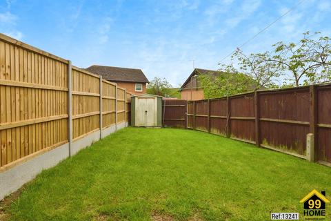 3 bedroom semi-detached house for sale, Chepstow Drive, Bletchley, Bucks, MK3