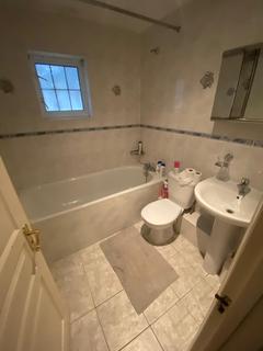 1 bedroom in a house share to rent, Mountington Park Close, Harrow HA3