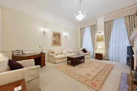 1 bedroom apartment to rent, Harley Street, Marylebone Village, London W1G