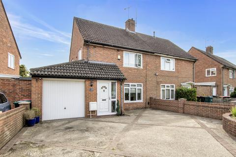 32 Barnfield Road, Crawley, RH10 8HQ