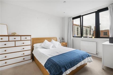 1 bedroom apartment for sale, Streatham High Road, London, SW16