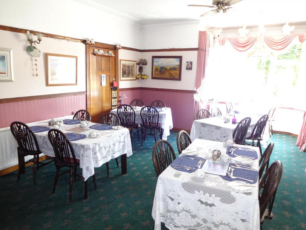 Dining room3