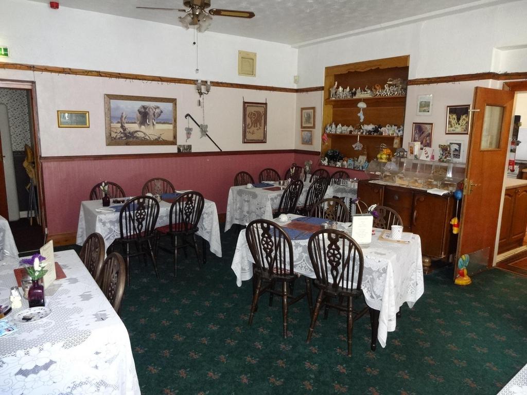 Dining room6