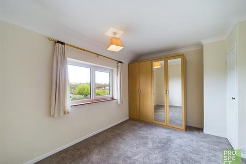 52 Binfield Road, Bracknell, RG42 2AL