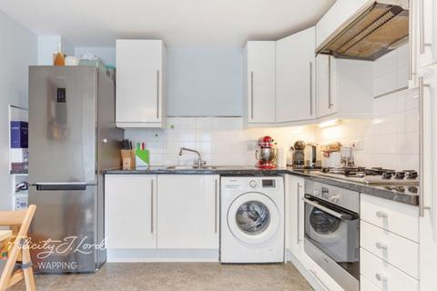 1 bedroom flat for sale, Tarling Street, London, E1