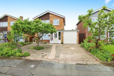 3 bedroom detached house for sale, Long Drive, Burnham