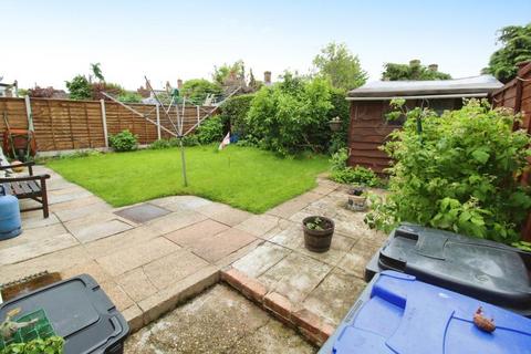 3 bedroom detached house for sale, Long Drive, Burnham