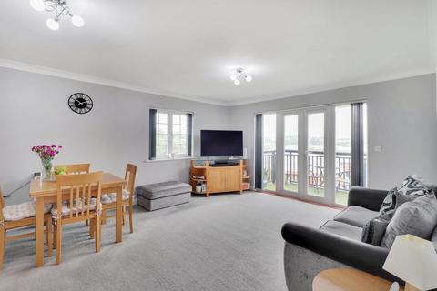 2 bedroom apartment for sale, Clifton Marine Parade, Gravesend, Kent, DA11