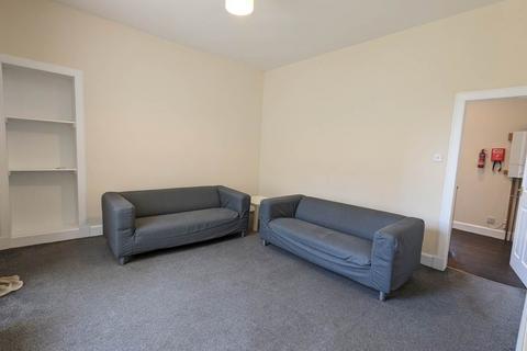 2 bedroom flat to rent, 18A Fleuchar Street, ,