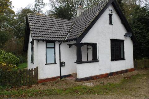 2 bedroom bungalow to rent, Woodside, Methley, Leeds, West Yorkshire, UK, LS26