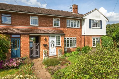 Garson Close, Esher, KT10