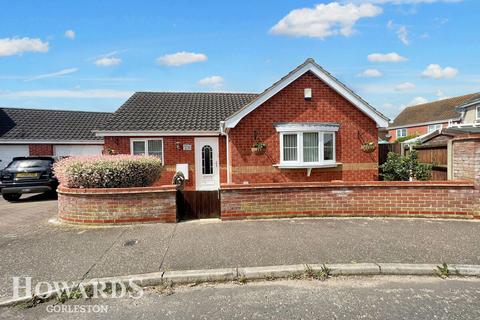 2 bedroom detached bungalow for sale, Kings Drive, Bradwell