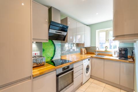 3 bedroom semi-detached house for sale, Sherwood Road, Harworth, South Yorkshire