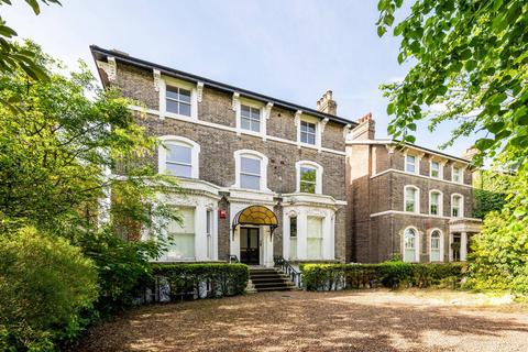 2 bedroom flat for sale, Shooters Hill, Blackheath, London, SE3