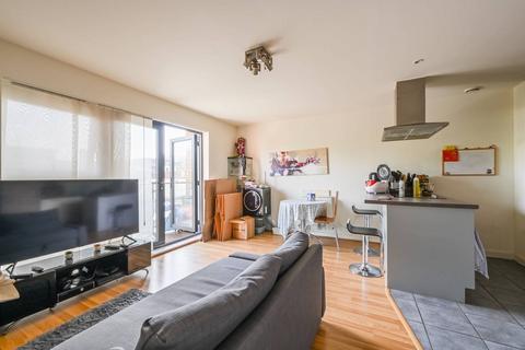 2 bedroom flat for sale, 18 Mostyn Grove, London E3