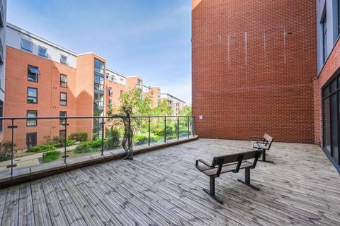 2 bedroom flat for sale, 18 Mostyn Grove, London E3