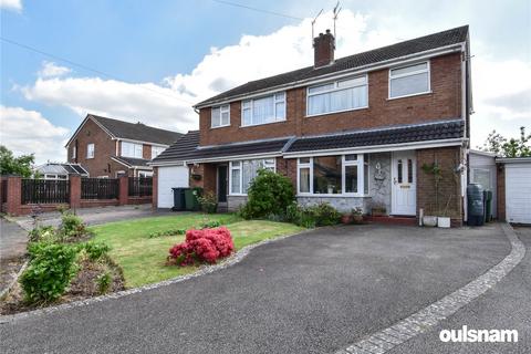 3 bedroom semi-detached house to rent, Holly Grove, Bromsgrove, Worcestershire, B61
