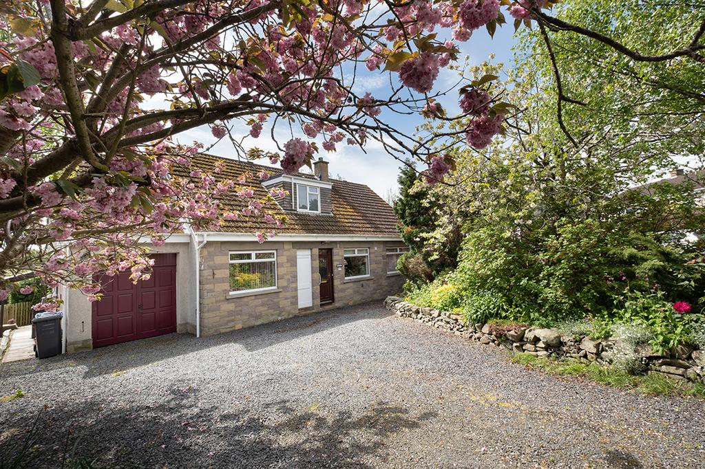 2 Leyden Grove, Clovenfords TD1 3NF 3 bed detached bungalow for sale
