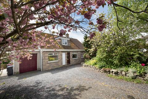 3 bedroom detached bungalow for sale, 2 Leyden Grove, Clovenfords TD1 3NF