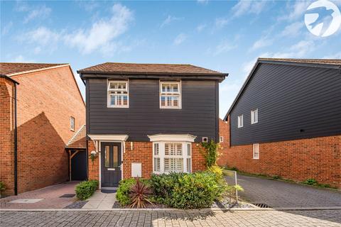 4 Elinor Vale, Castle Hill, Swanscombe, DA10 1BB