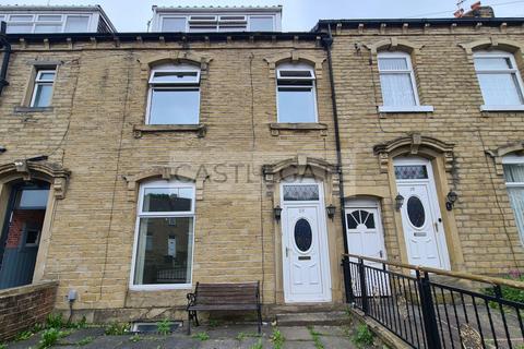 5 bedroom terraced house to rent, Newsome Road, Huddersfield, West Yorkshire, HD4