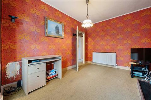 2 bedroom terraced house for sale, Bredon Road, Croydon