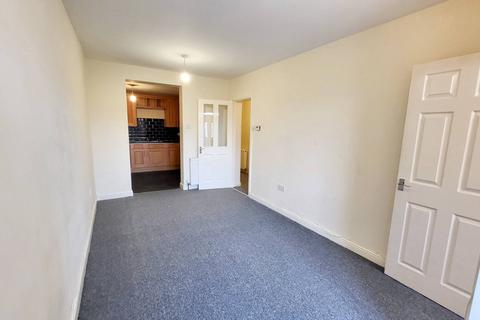 2 bedroom ground floor flat to rent, Queen Alexandra Road, Seaham SR7