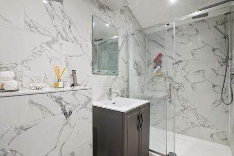 Garden Flat, 54 Trinity Road, London, SW17 7RH