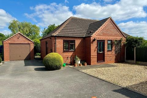 2 bedroom bungalow for sale, Cullen Close, Newark NG24