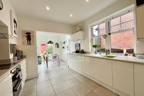 3 bedroom detached house for sale, Milehouse Lane, Wolstanton, Newcastle, ST5