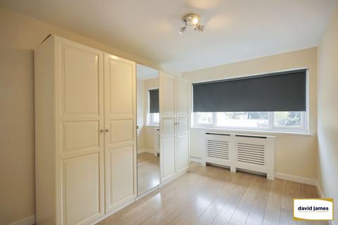 2 bedroom maisonette to rent, Southborough Lane, Bromley