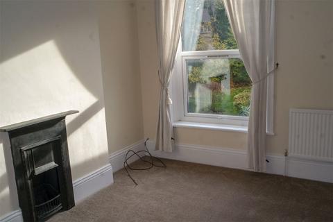 2 bedroom apartment to rent, Flat 2 43 Station Road, New Barnet, Herts, EN5
