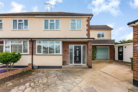 4 bedroom semi-detached house for sale, Kingley Drive, Wickford, Essex, SS12