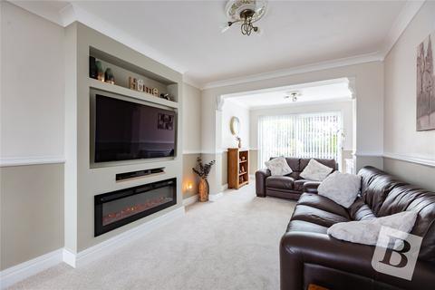 4 bedroom semi-detached house for sale, Kingley Drive, Wickford, Essex, SS12