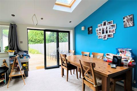 3 bedroom semi-detached house for sale, Wapshott Road, Surrey TW18