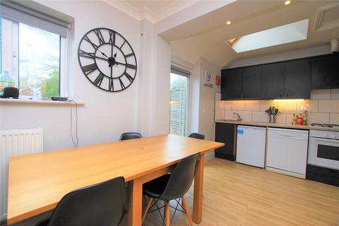 Mixed use to rent, Cobbett Road, Guildford, Surrey, GU2