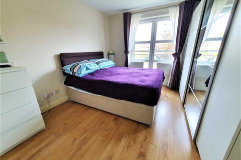 1 bedroom flat to rent, De Havilland Road, Edgware HA8