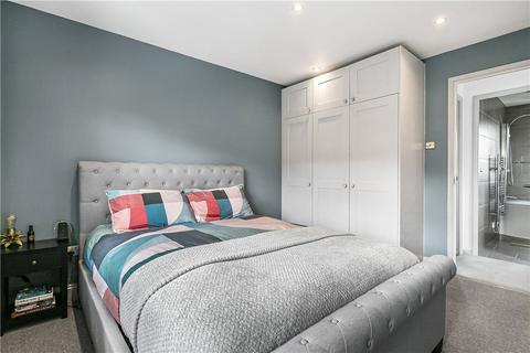 151 Seymour Way, Sunbury-on-thames, TW16 7NL