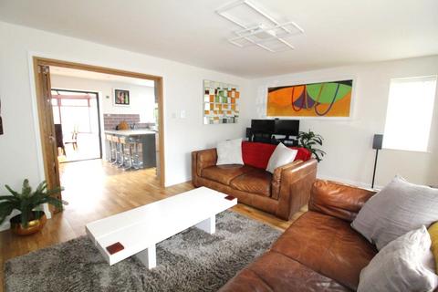 2 bedroom bungalow to rent, Orchard End, Grundisburgh, IP13