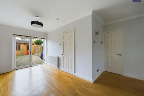 11 Askrigg Close, Blackpool, FY4 5RE