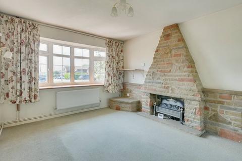 3 bedroom semi-detached house for sale, Mayne Crest, Chelmsford CM1