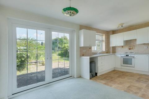 3 bedroom semi-detached house for sale, Mayne Crest, Chelmsford CM1